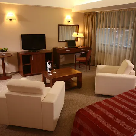 Reghina Blue 4*